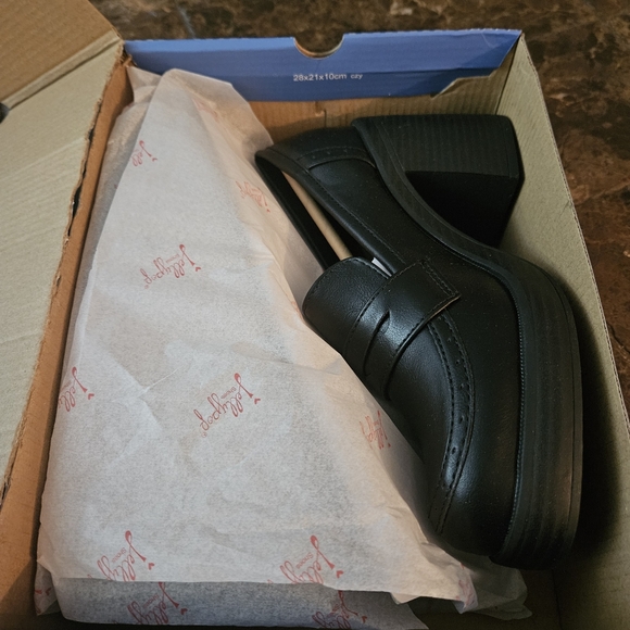 Jelly Pop LA Whitney Black Penny Loafers 3 in heel SZ 7 NWT - Picture 3 of 8